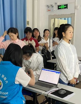 学员排队照片采集